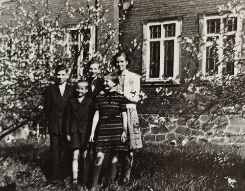 Fünf kinder geschwister - fünf,