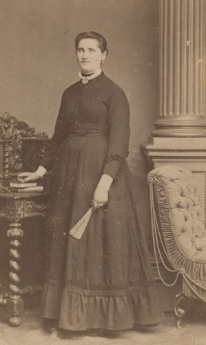 Frauenporträt potsdam berlin - frauenporträt,