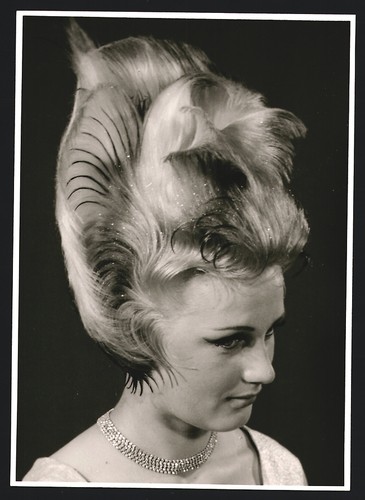 Fotografien damenfrisuren - 10,