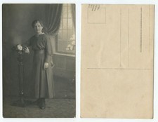 10406 - Junge Frau/Mädchen im