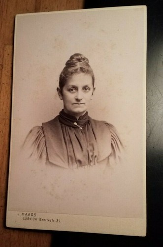 Frau mit zopf portrait cdv - zopf,
